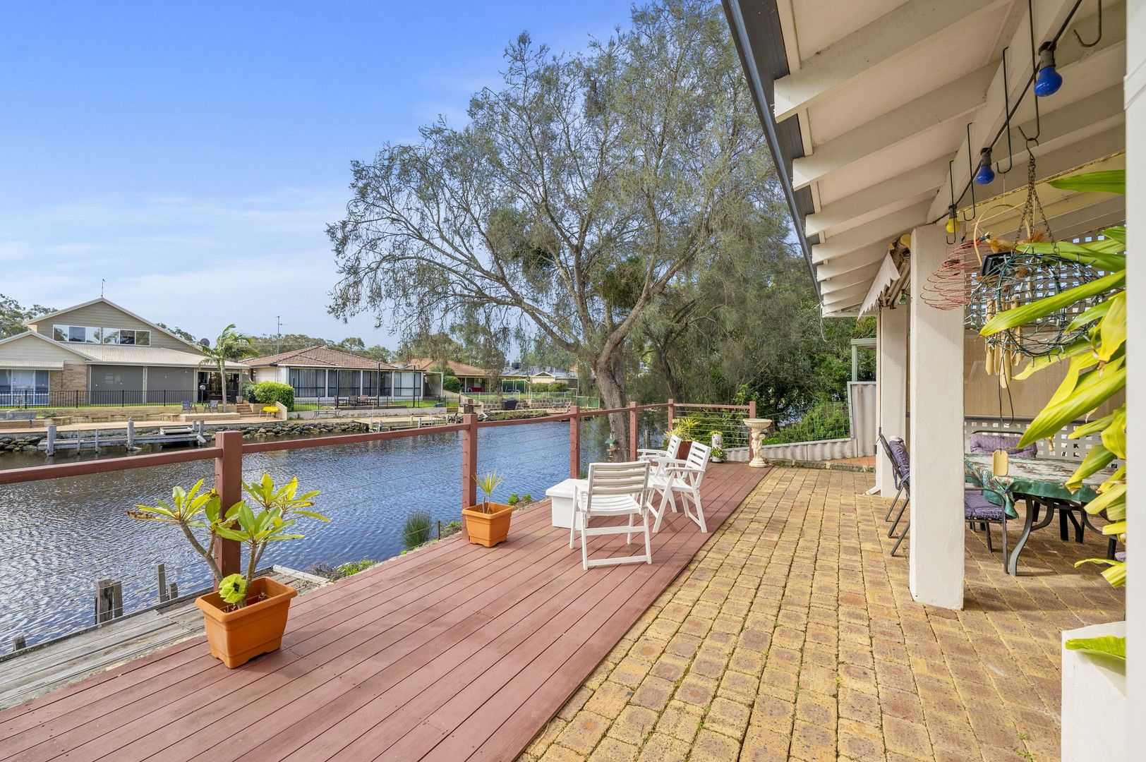 4 bedrooms House in 42 South Yunderup Road SOUTH YUNDERUP WA, 6208