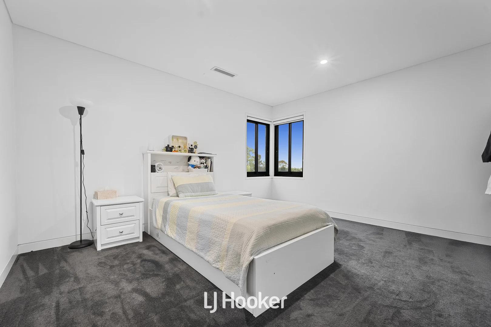 Additional image 18 of 51 - 52 Carolyn Close, Narre Warren North VIC 3804