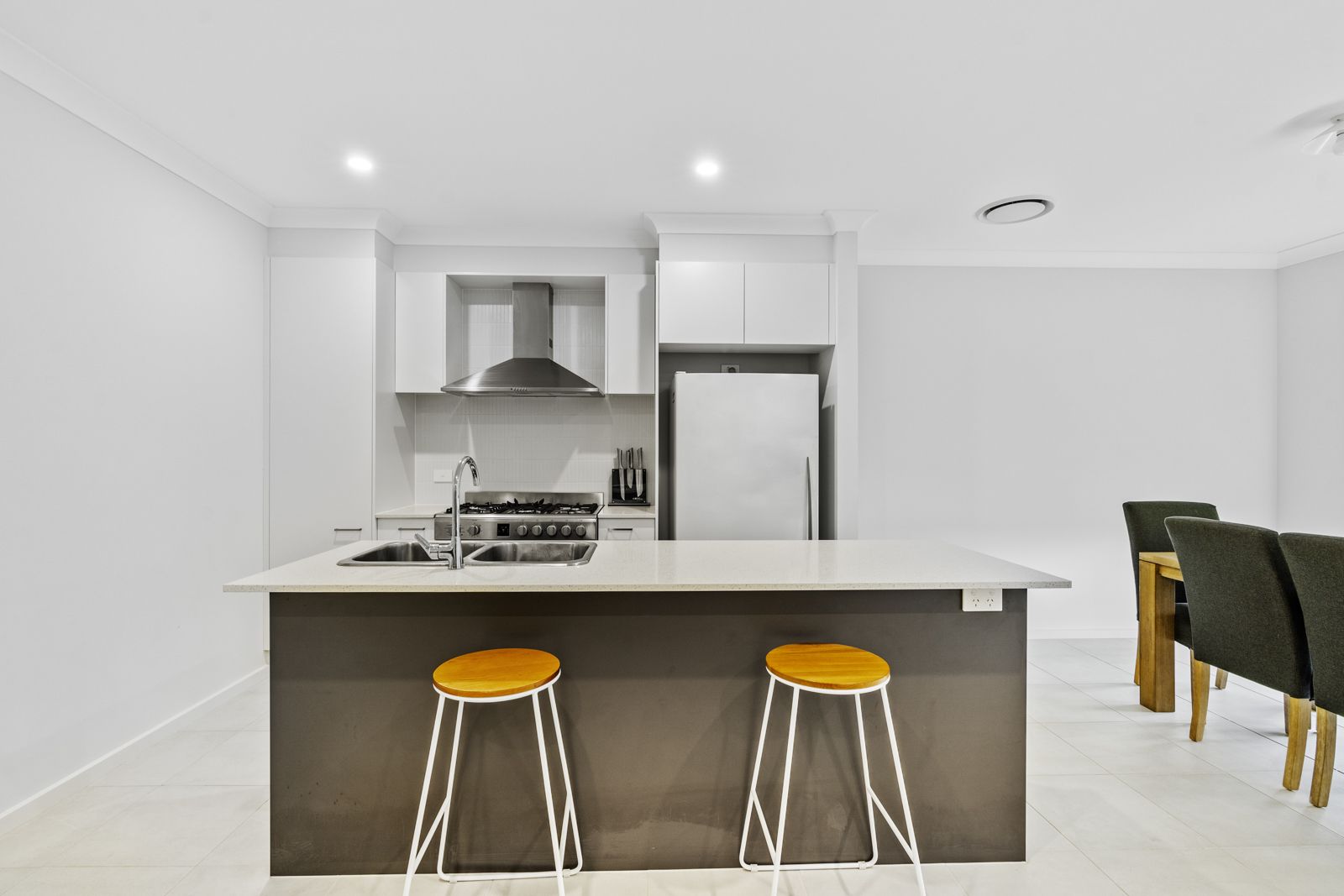 10 Mount Pleasant Drive, Menangle Park NSW 2563 House For Rent Domain