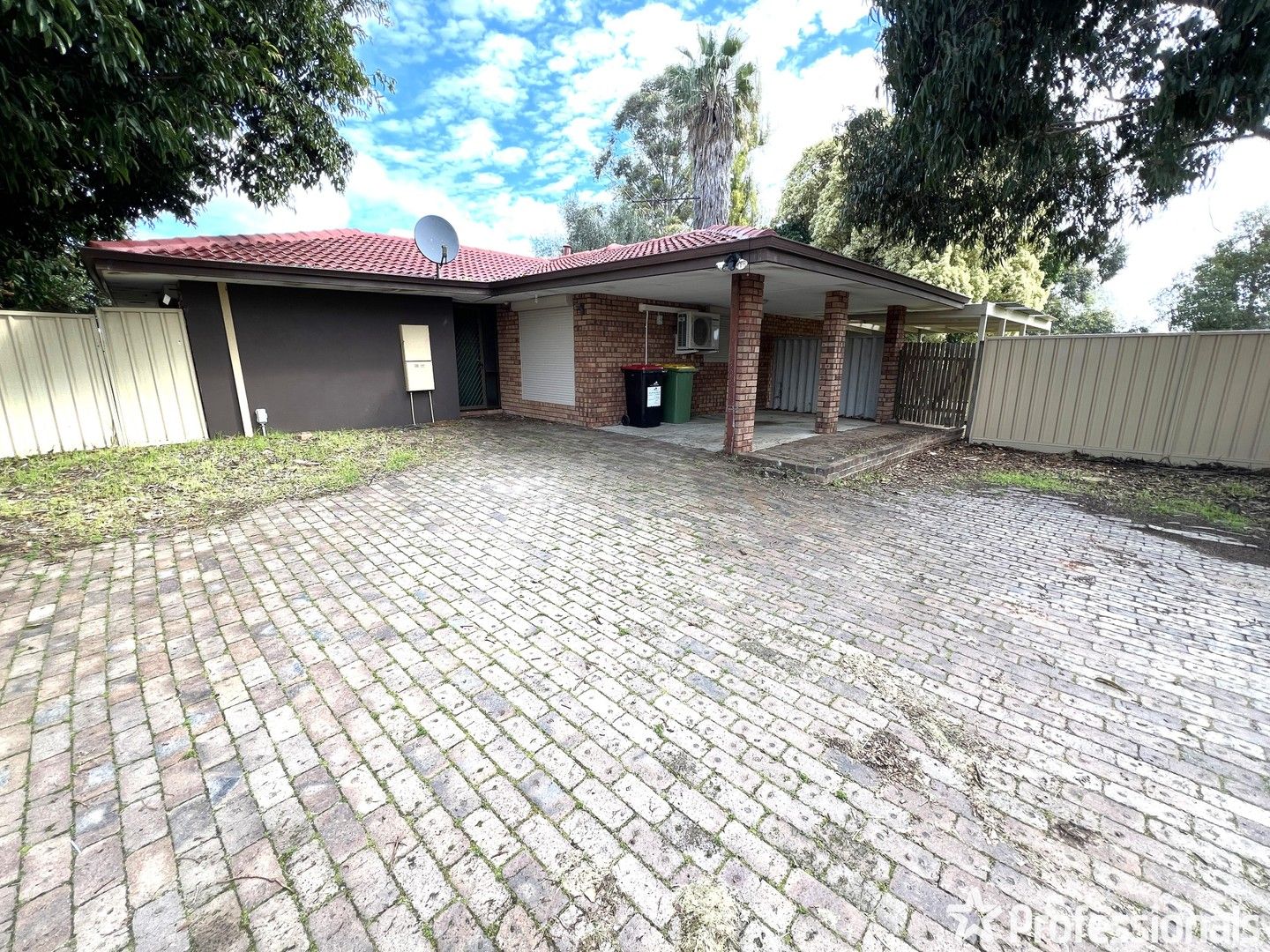 3 bedrooms House in 29A Westfield Road CAMILLO WA, 6111