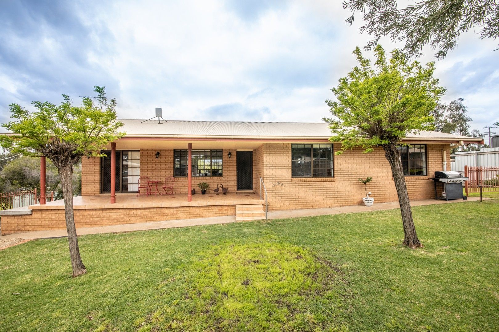 2 Bruah Street, Brocklehurst NSW 2830, Image 0