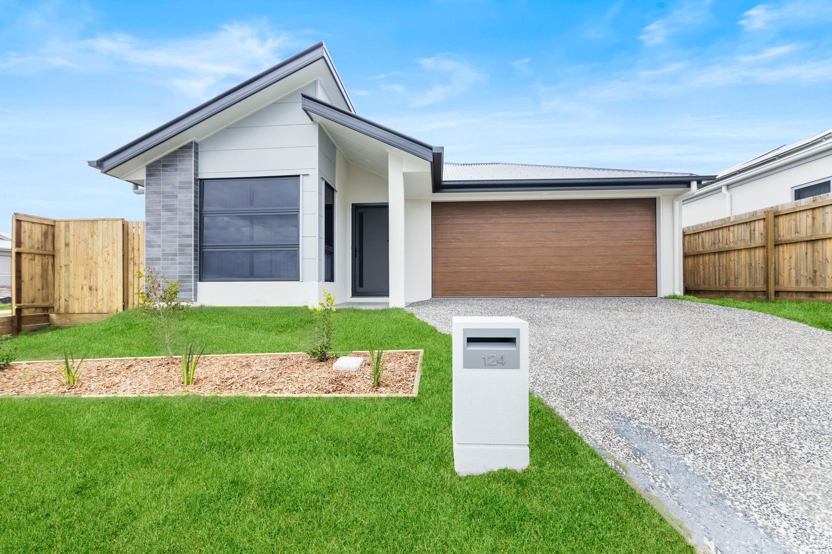 4 bedrooms House in 124 Ridge Parade NARANGBA QLD, 4504