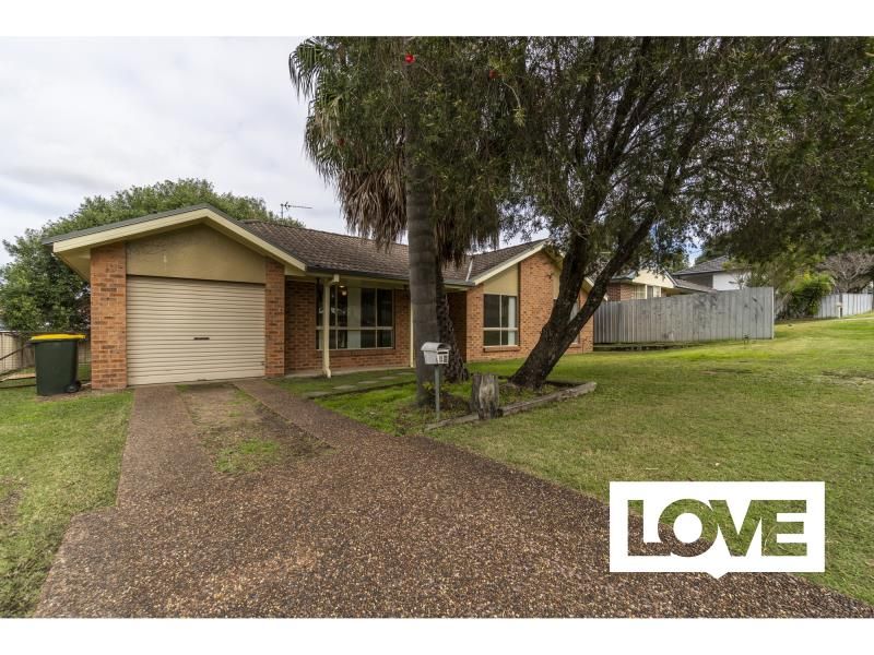 3 bedrooms House in 16 Peach Avenue CARDIFF SOUTH NSW, 2285
