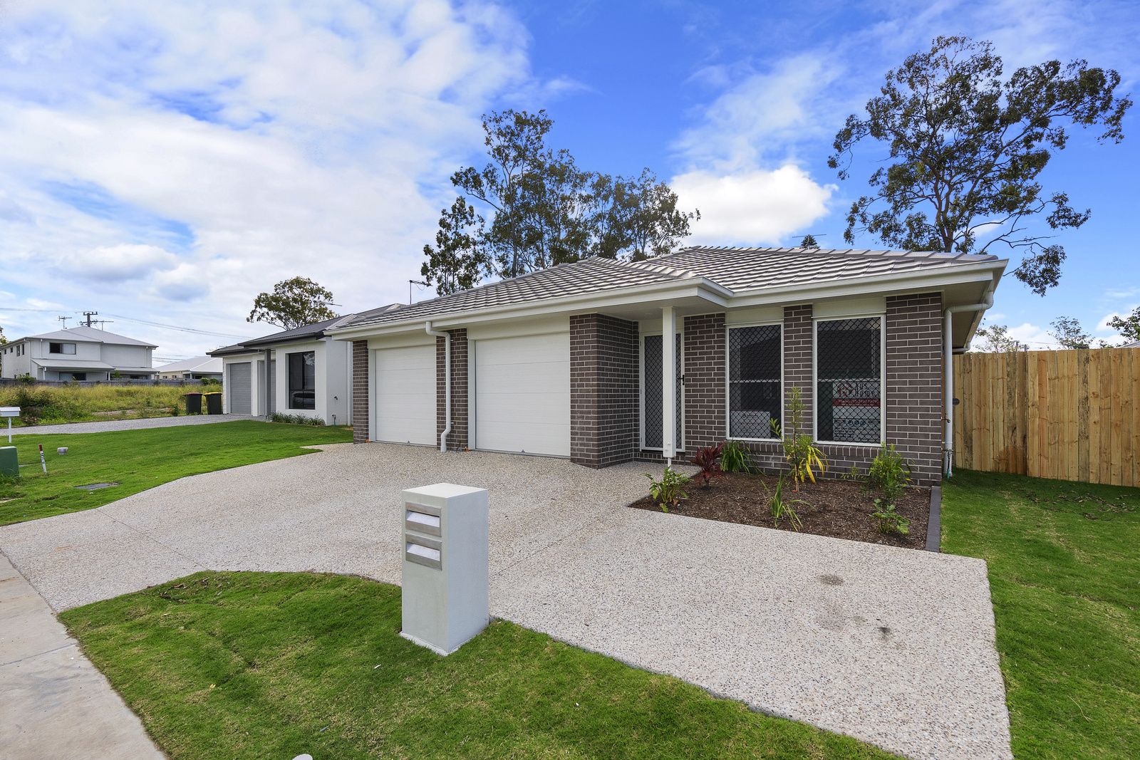 2 bedrooms Duplex in 2/18 Finch Court LOGANLEA QLD, 4131