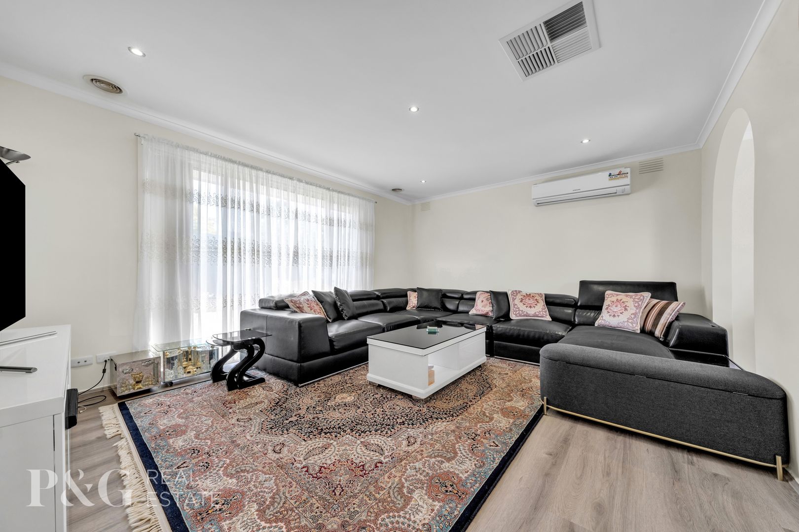 26 Robinson Crescent, Hampton Park VIC 3976, Image 1