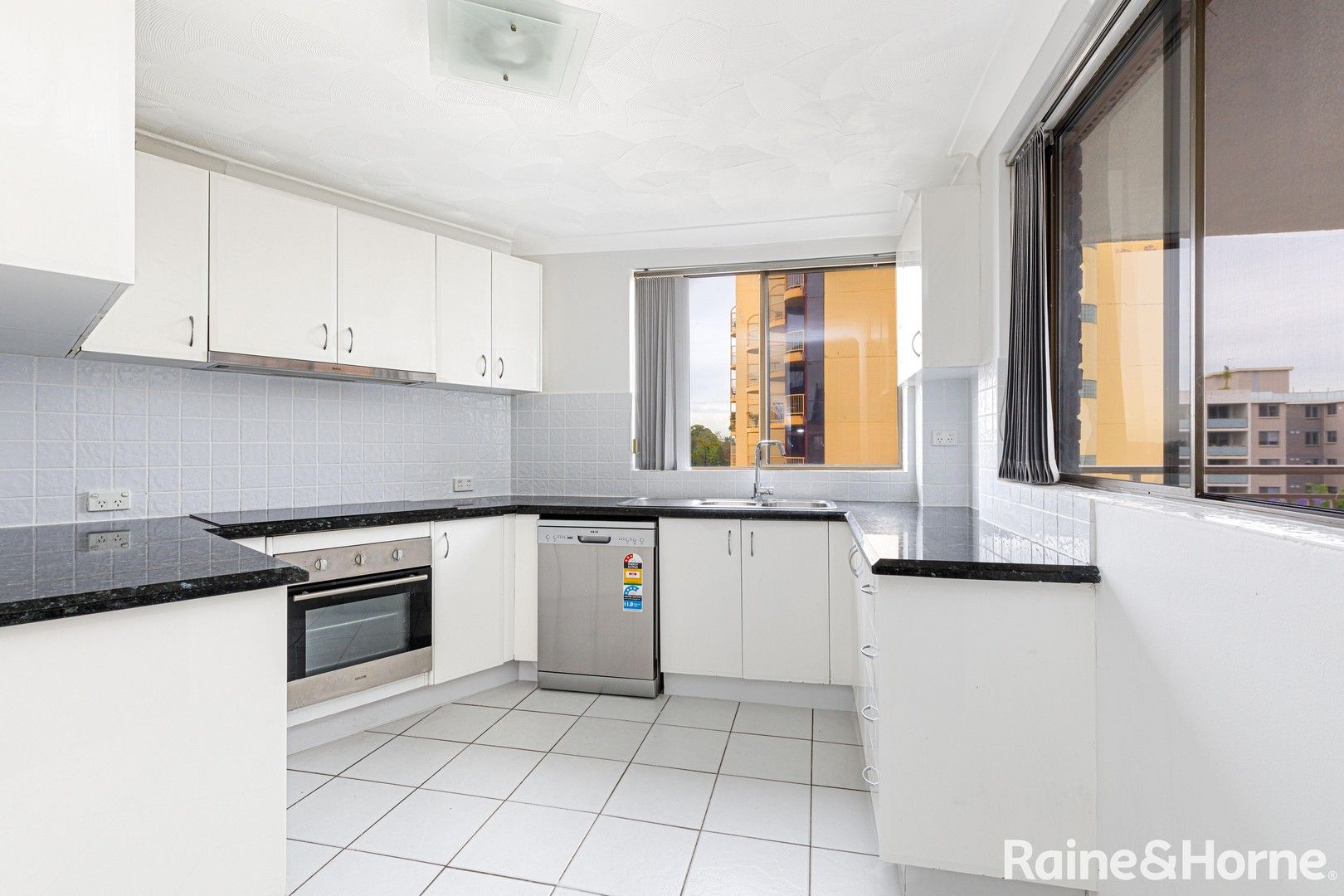 2 bedrooms Apartment / Unit / Flat in 38/18-20 Great Western Highway PARRAMATTA NSW, 2150
