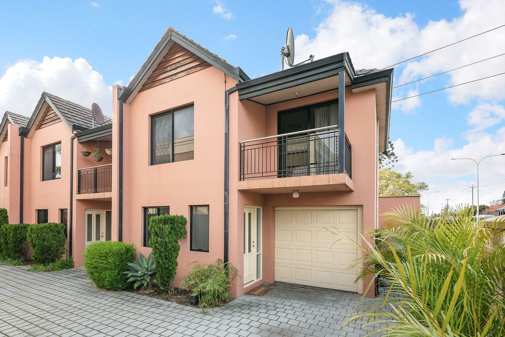 3 bedrooms Townhouse in 36 Oak Lane WEST PERTH WA, 6005