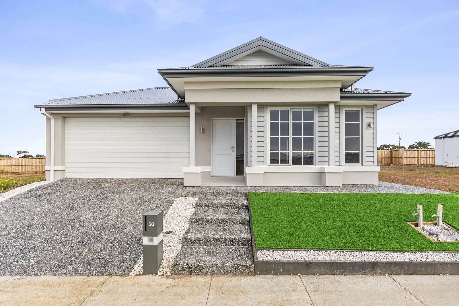 50 Allansford Crescent, Armstrong Creek VIC 3217