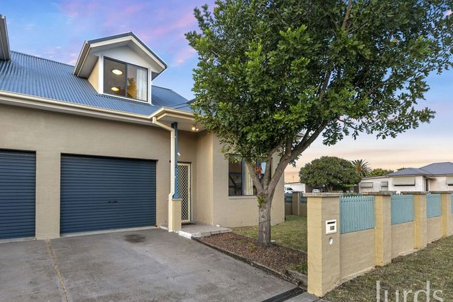 Picture of 2/56 Greta Street, ABERDARE NSW 2325