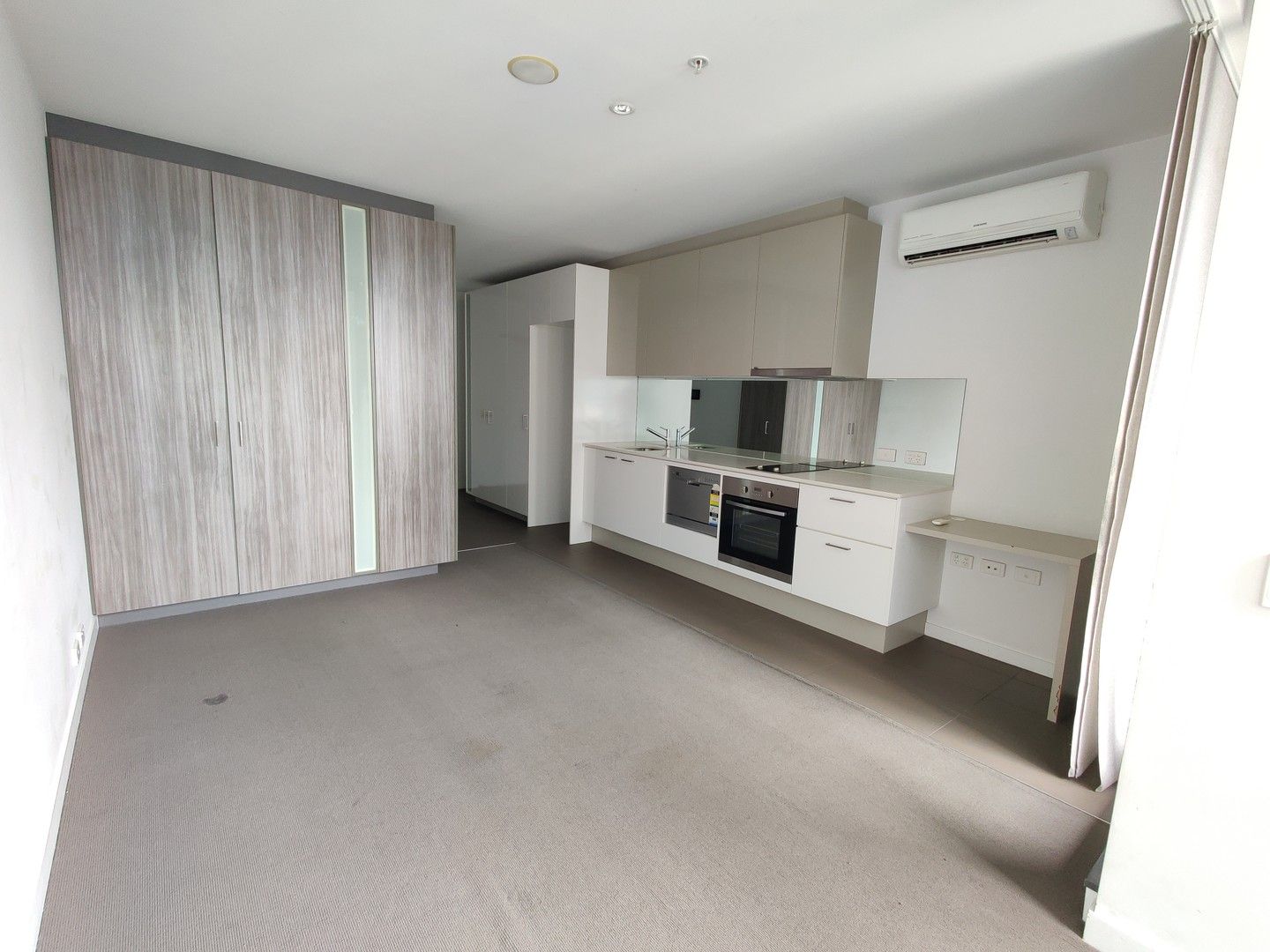 Studio in 3304/220 Spencer Street, MELBOURNE VIC, 3000