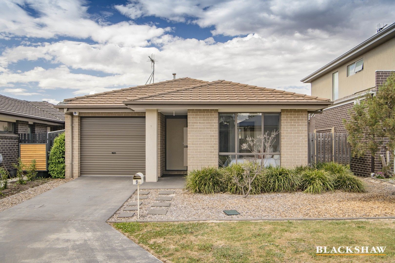 3 bedrooms House in 9 Horneville Street FORDE ACT, 2914