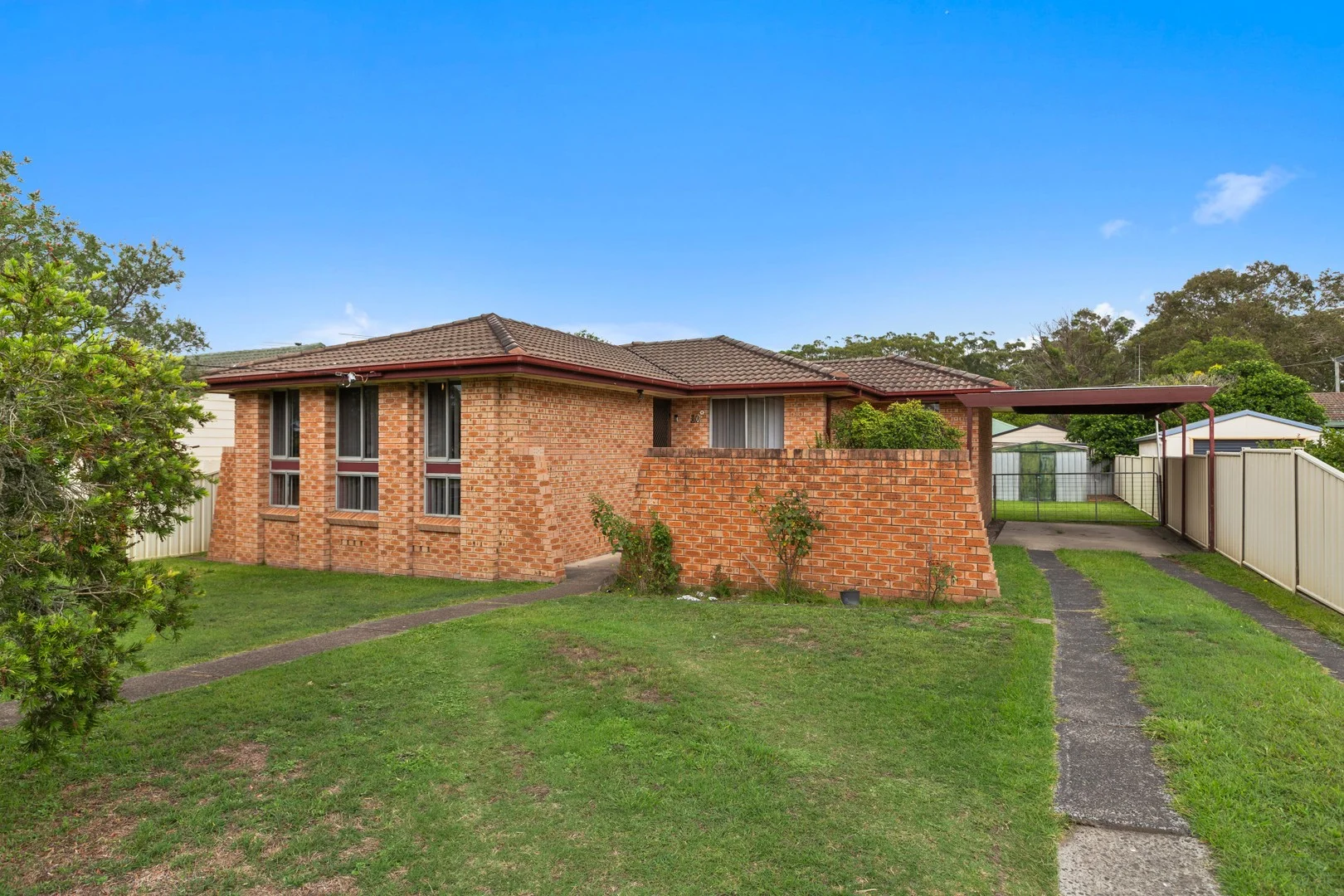 10 Sapphire Drive, Tarro NSW 2322