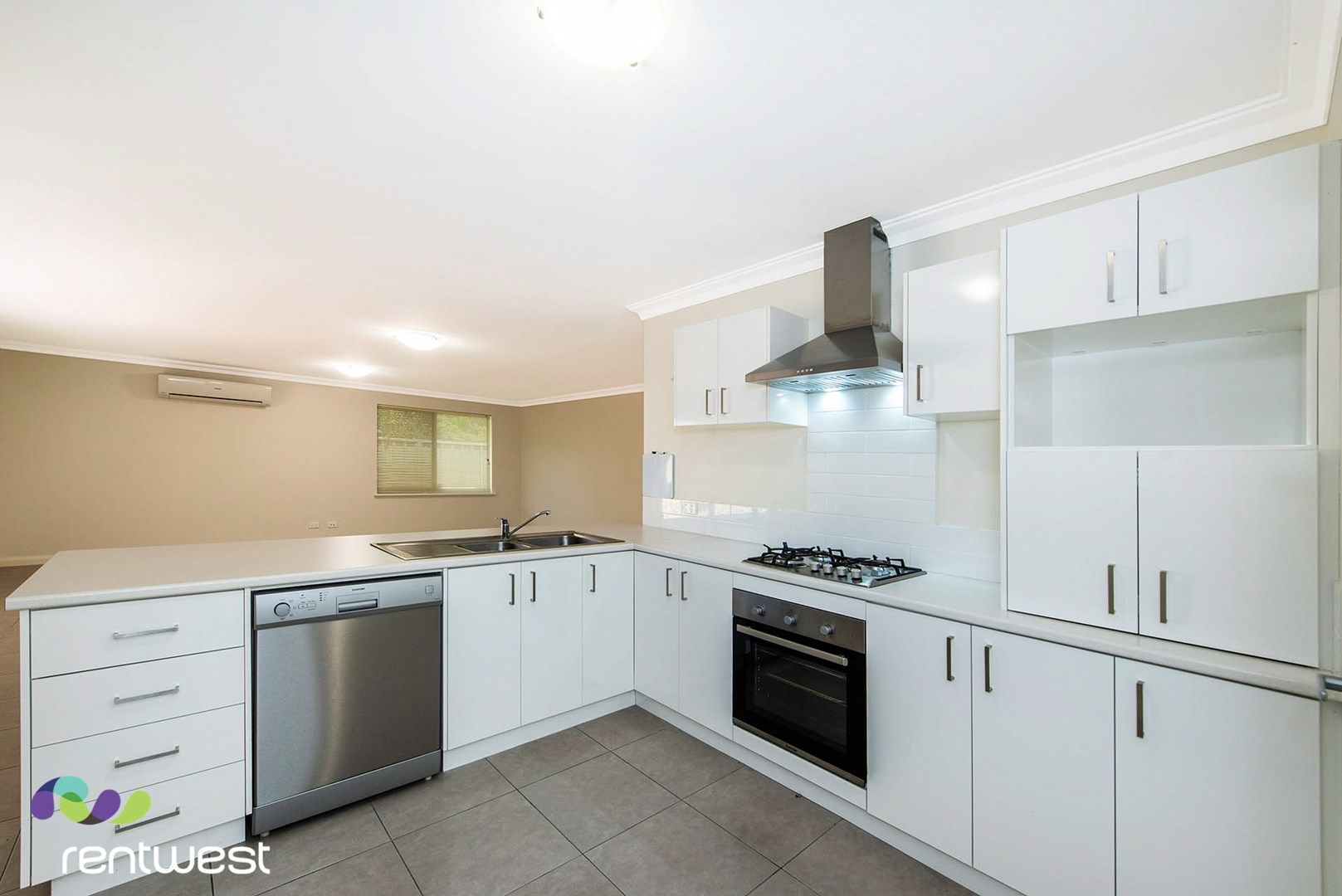 3 bedrooms Apartment / Unit / Flat in 5/99 Kenwick Road KENWICK WA, 6107