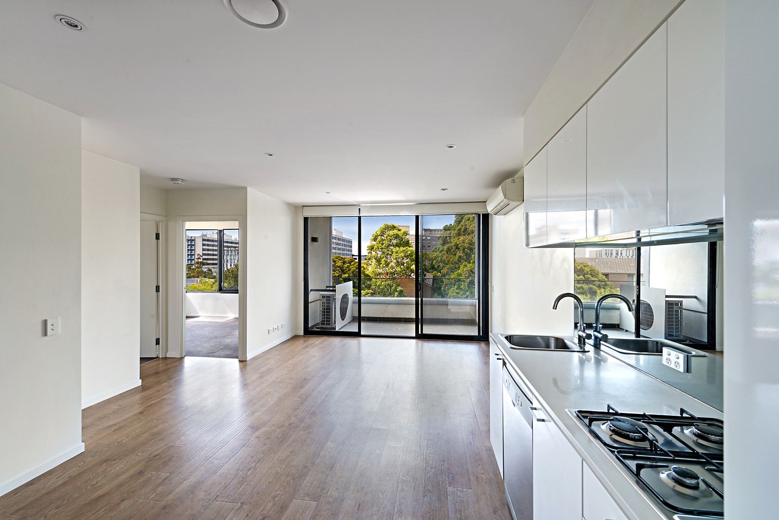 302/475 Cardigan Street, Carlton VIC 3053, Image 2