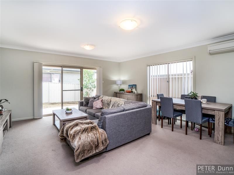 2/133 Casey Drive, Singleton NSW 2330, Image 0