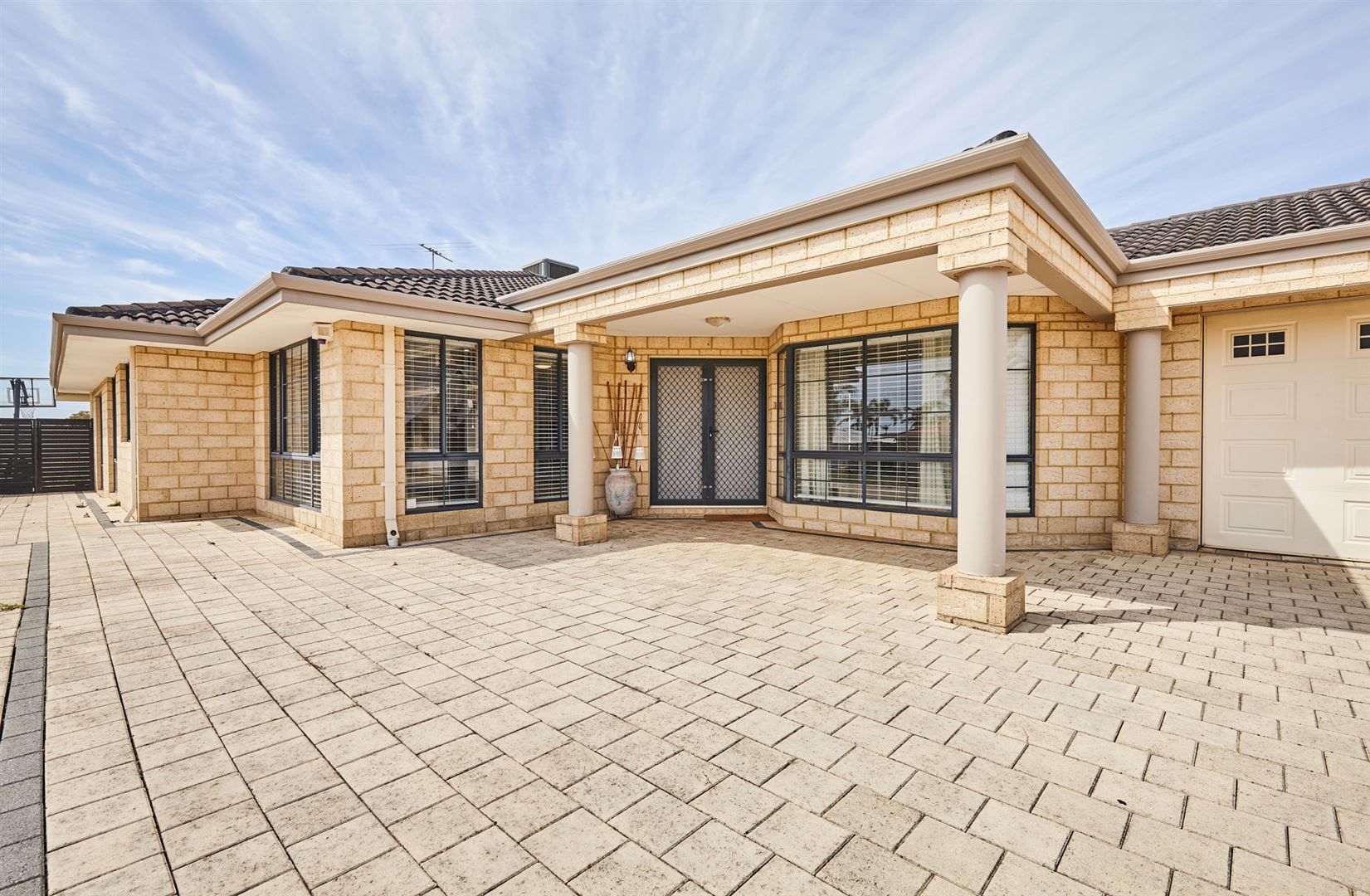 14 Herdsman Court, Success WA 6164, Image 1