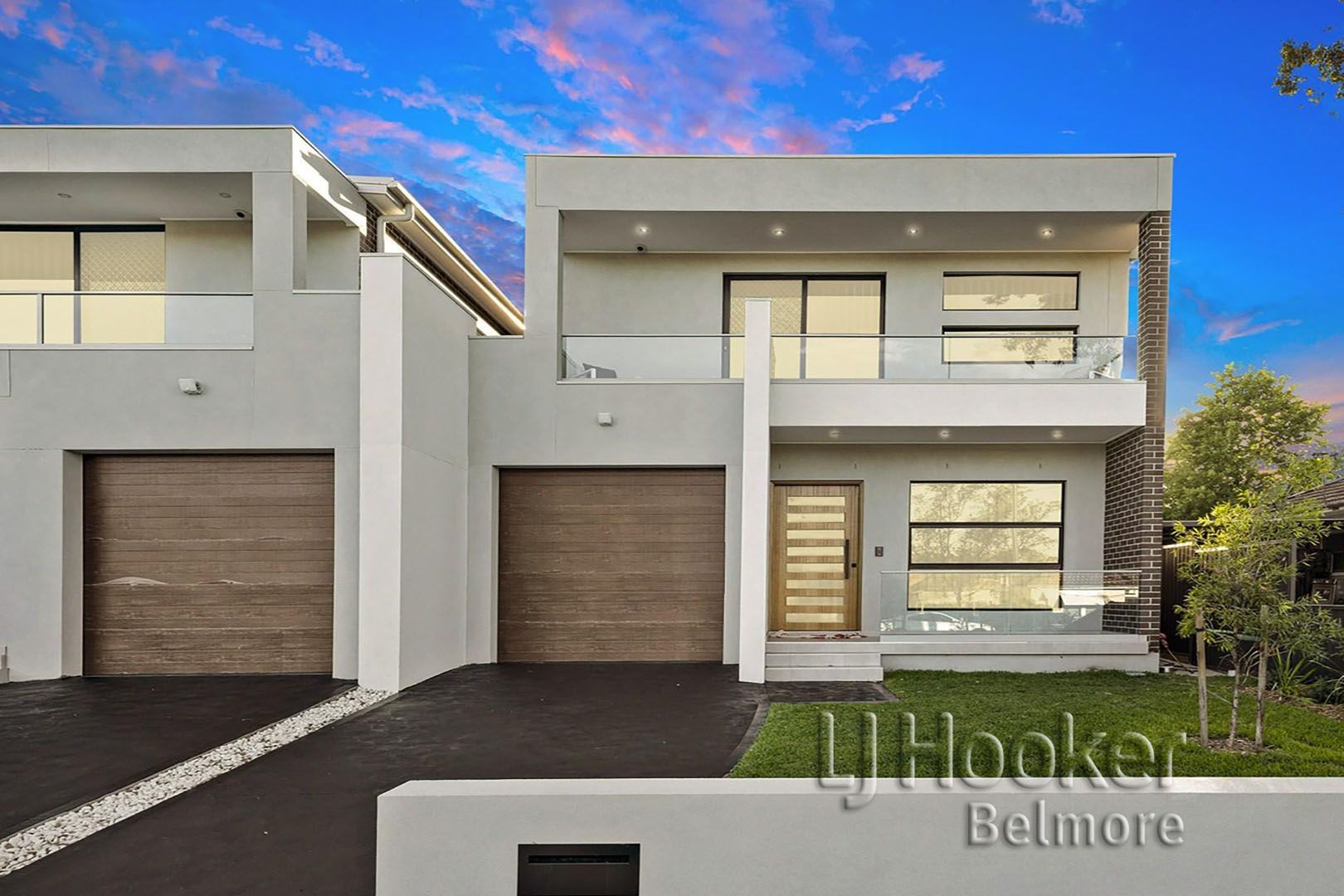 5 bedrooms Duplex in 184a Noble Ave GREENACRE NSW, 2190