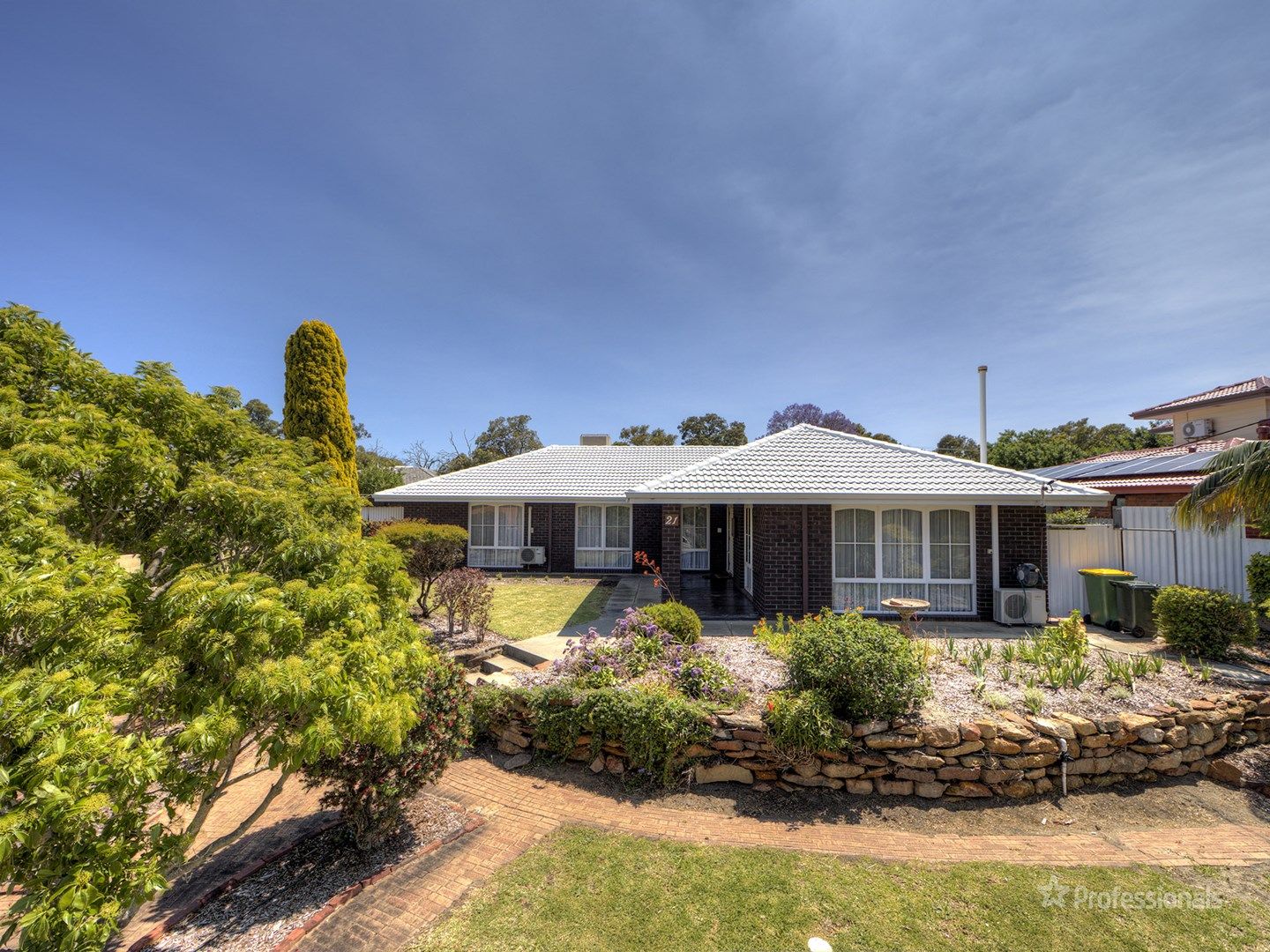 21 Abbott Way, Swan View WA 6056, Image 0