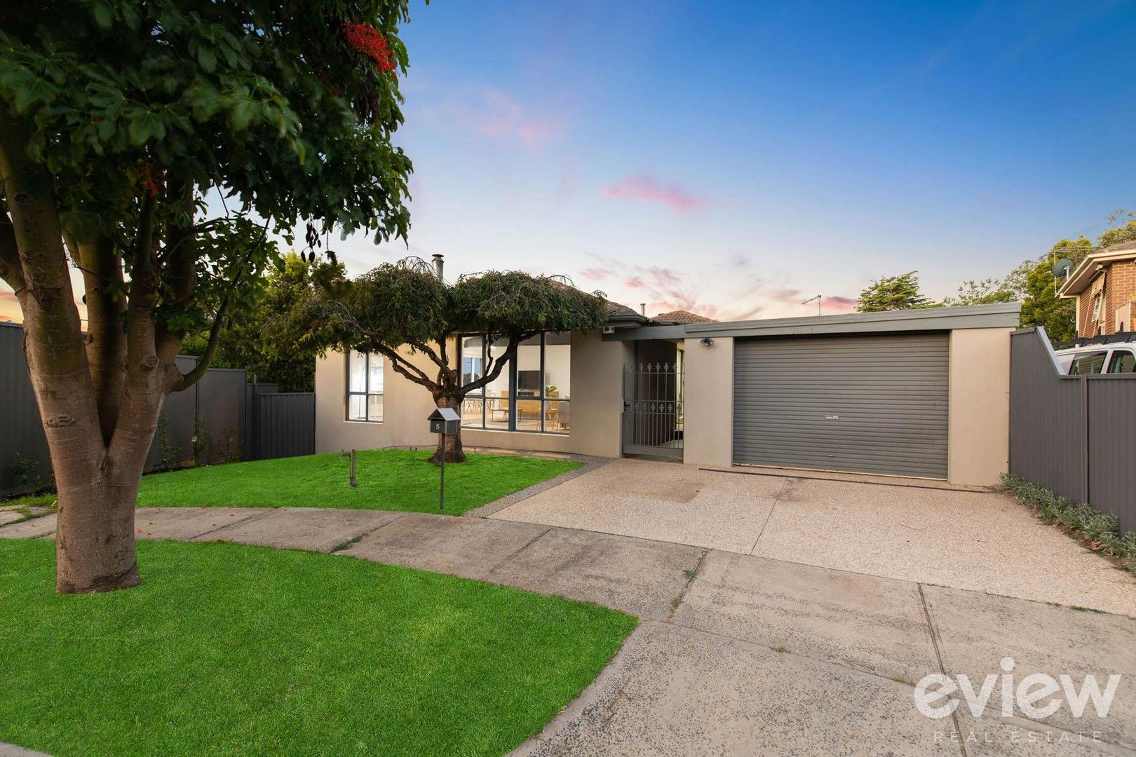 5 Illawarra Close, Frankston VIC 3199, Image 1