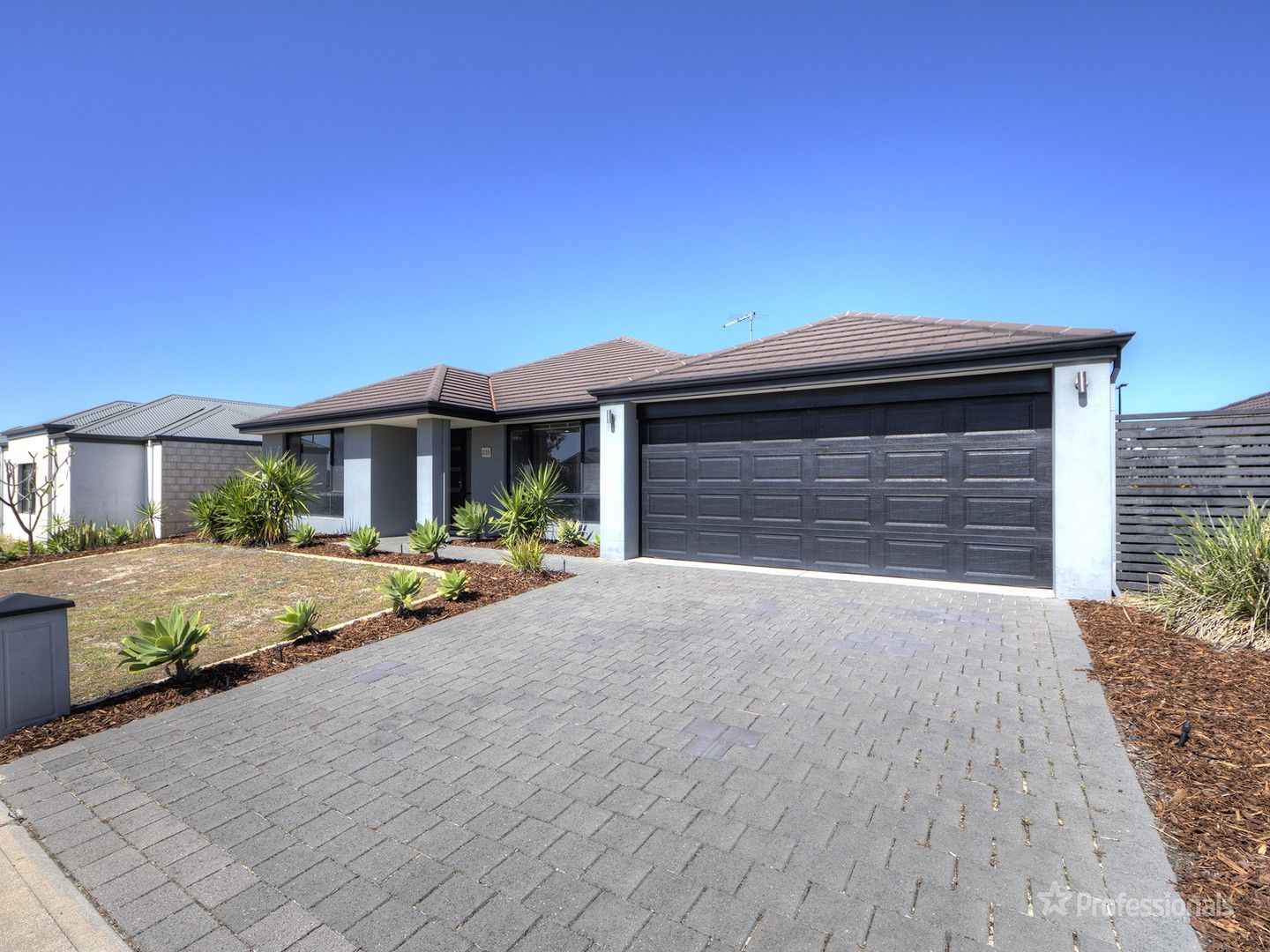 3 bedrooms House in 226 Charlottes Vista ELLENBROOK WA, 6069