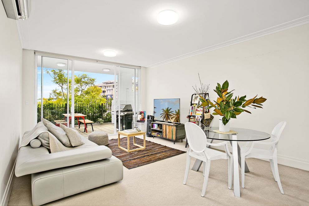 105/2 Rosewater Circuit, Breakfast Point NSW 2137