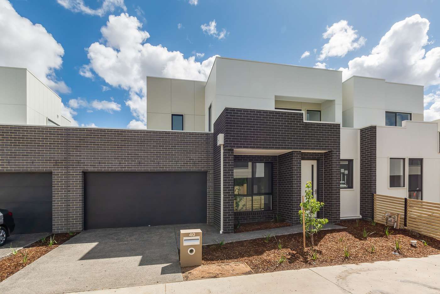 3 bedrooms Townhouse in 40 Quarter Circuit SPRINGVALE VIC, 3171