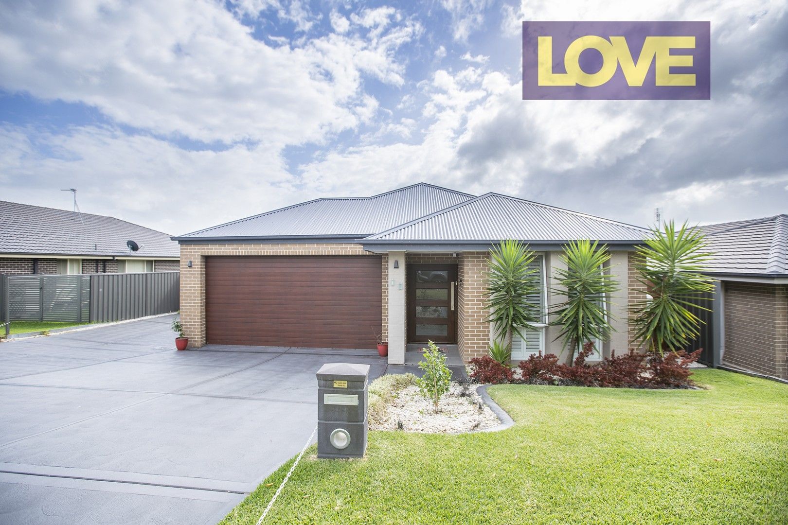 4 bedrooms House in 17 Northview Street FLETCHER NSW, 2287