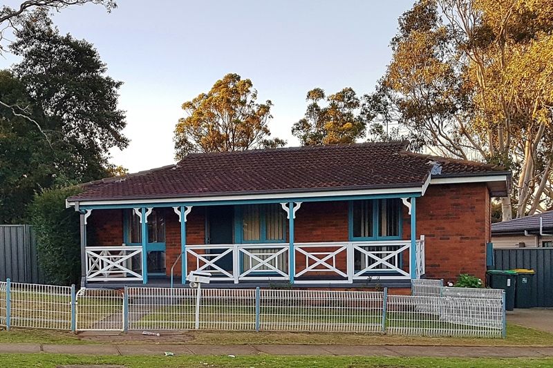 3 bedrooms House in 1 Creigan Rd BRADBURY NSW, 2560