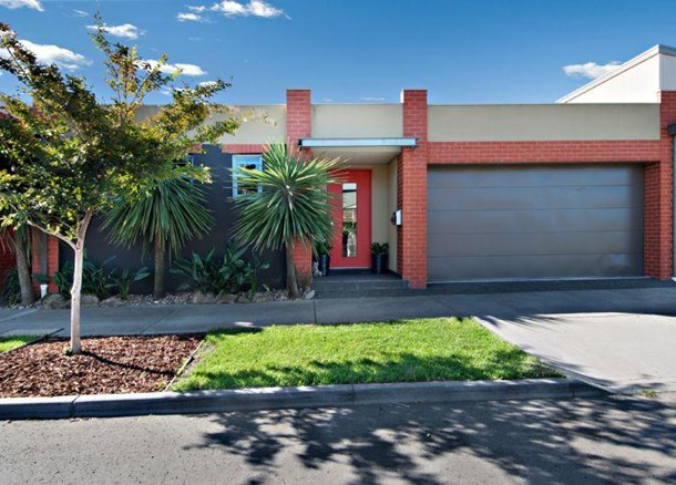 7 Tiree Lane, Craigieburn VIC 3064