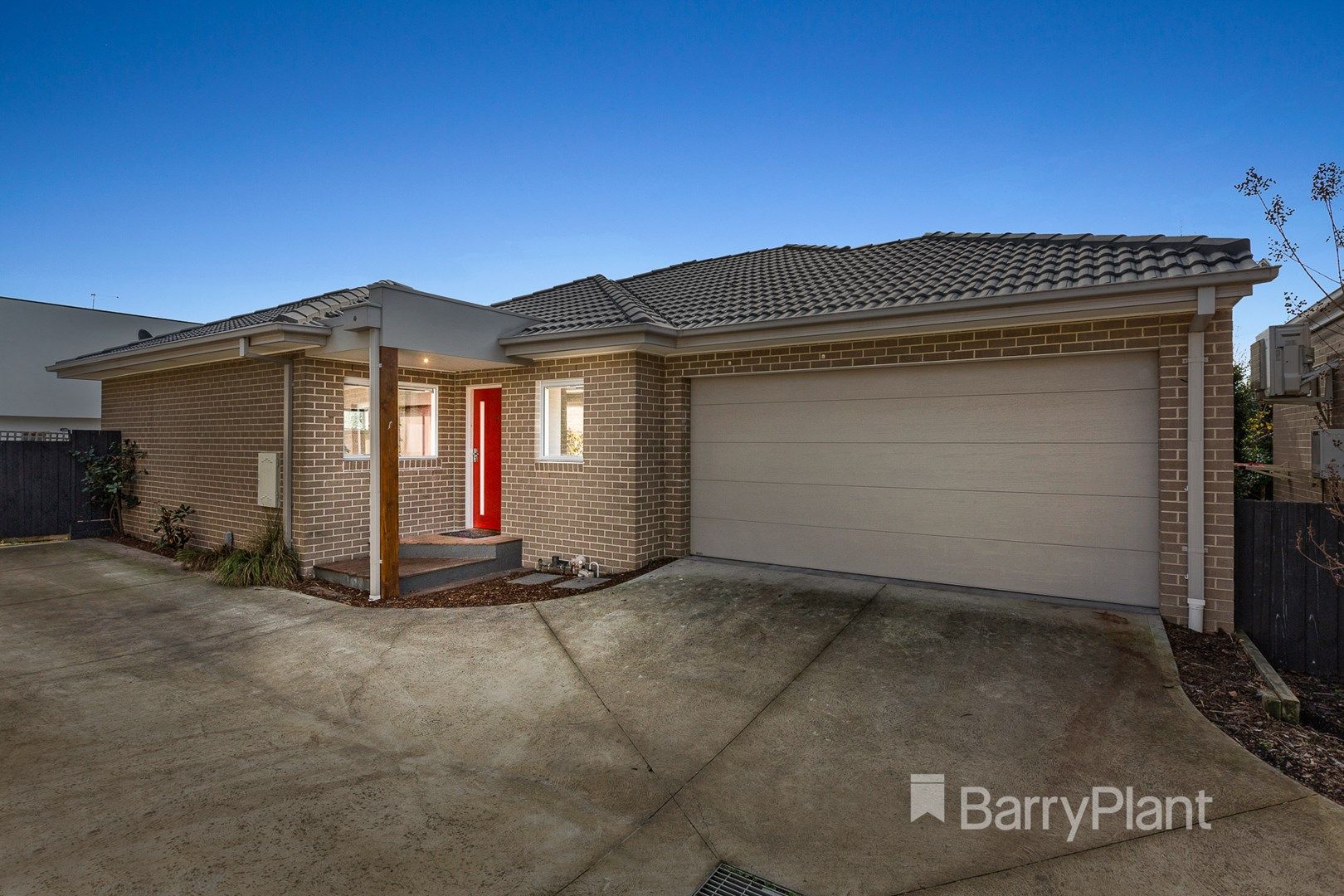 2/8 Nott Avenue, Frankston VIC 3199, Image 0