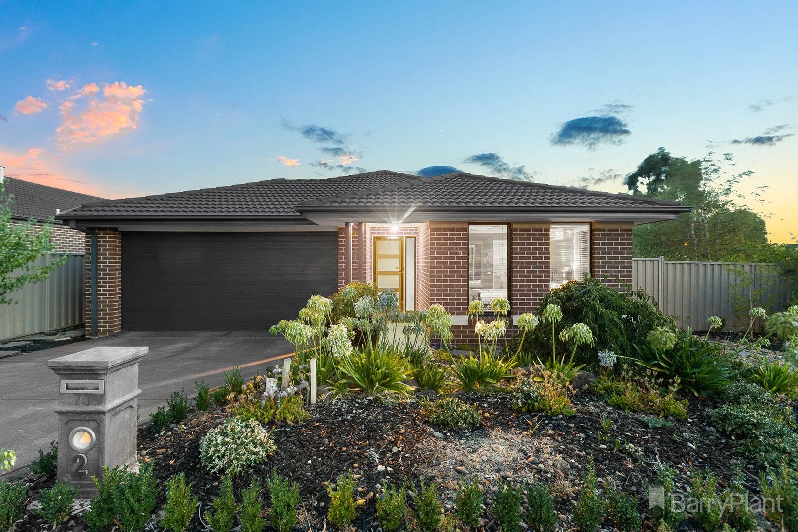 3 bedrooms House in 2 Renam Street PAKENHAM VIC, 3810