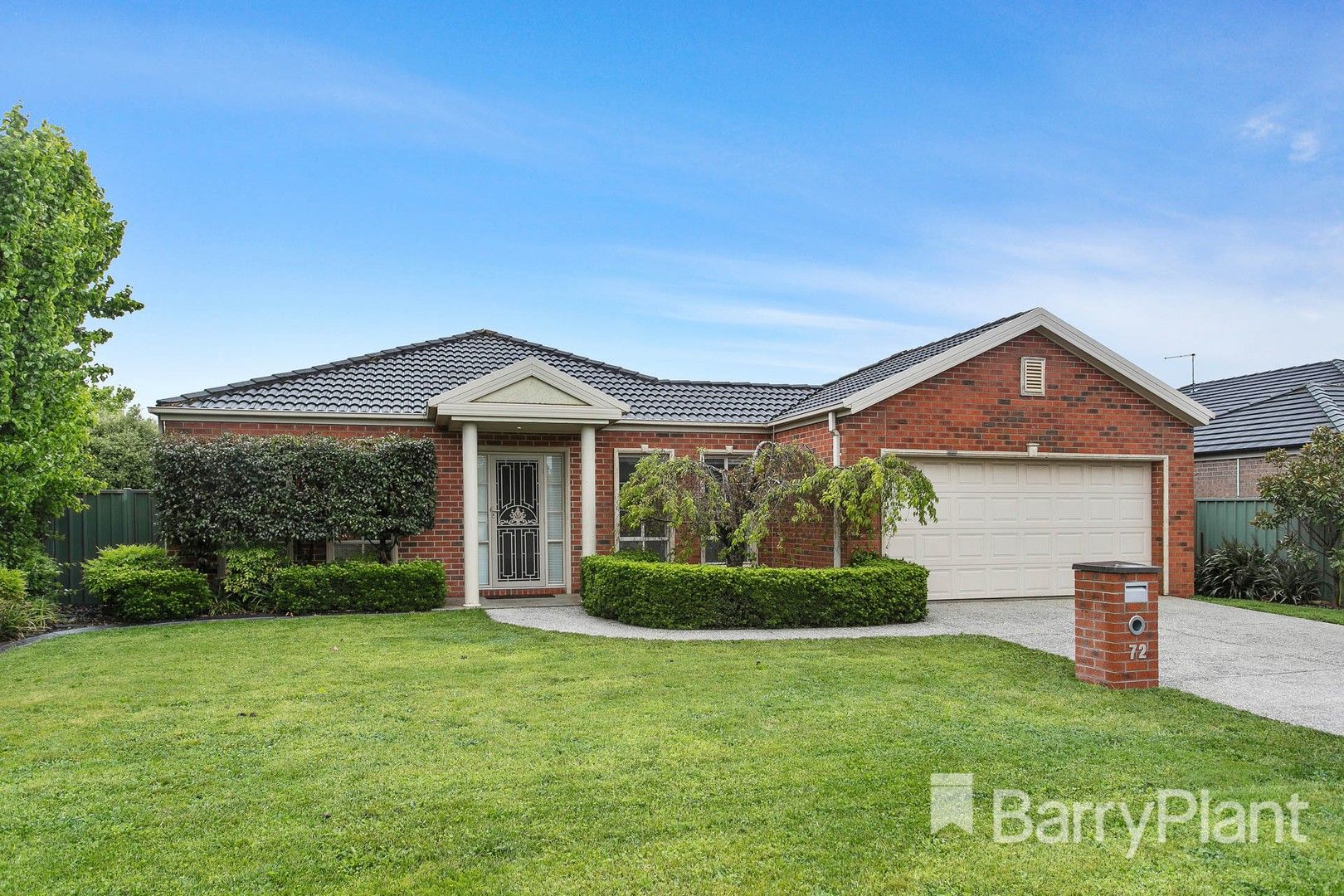 4 bedrooms House in 72 Stirling Drive LAKE GARDENS VIC, 3355