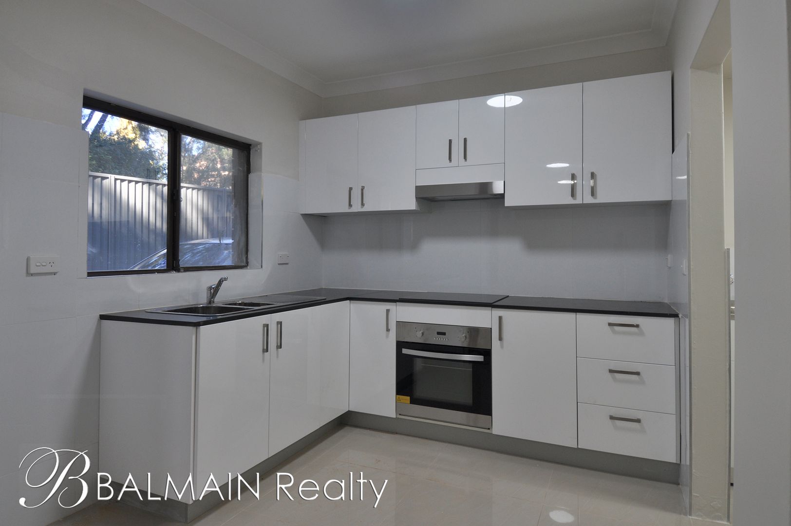 2/16 Thomas Street, Parramatta NSW 2150, Image 2