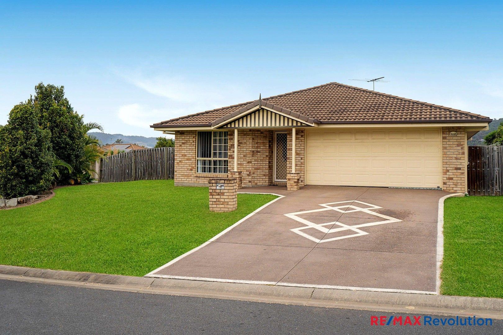 2 Crestwood Street, Bahrs Scrub QLD 4207, Image 0