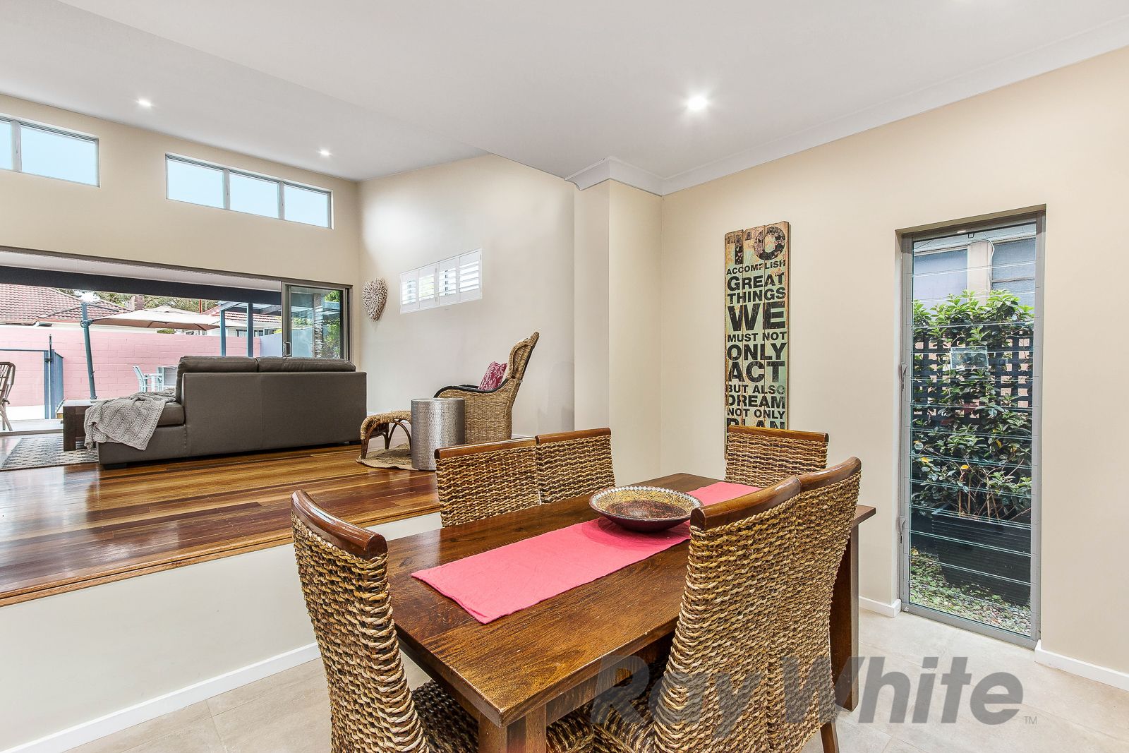 11 Caldwell Avenue, Dudley NSW 2290, Image 2