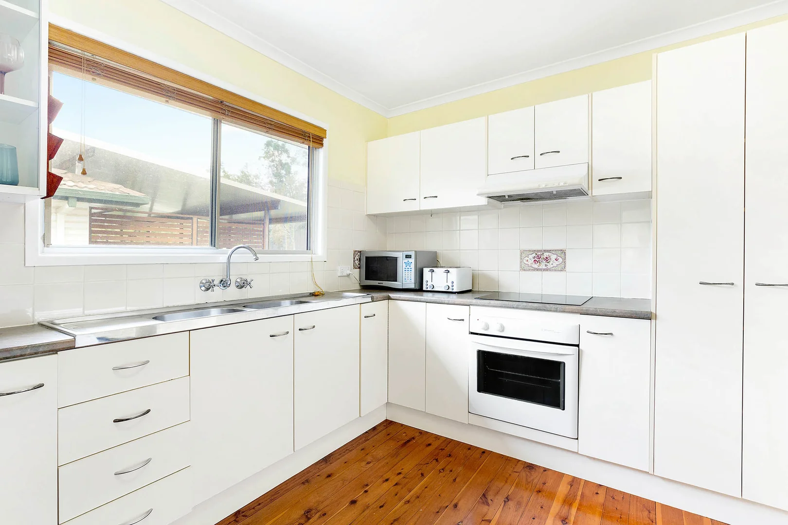Additional image 3 of 27 Tarnook Drive, Ferny Hills QLD 4055