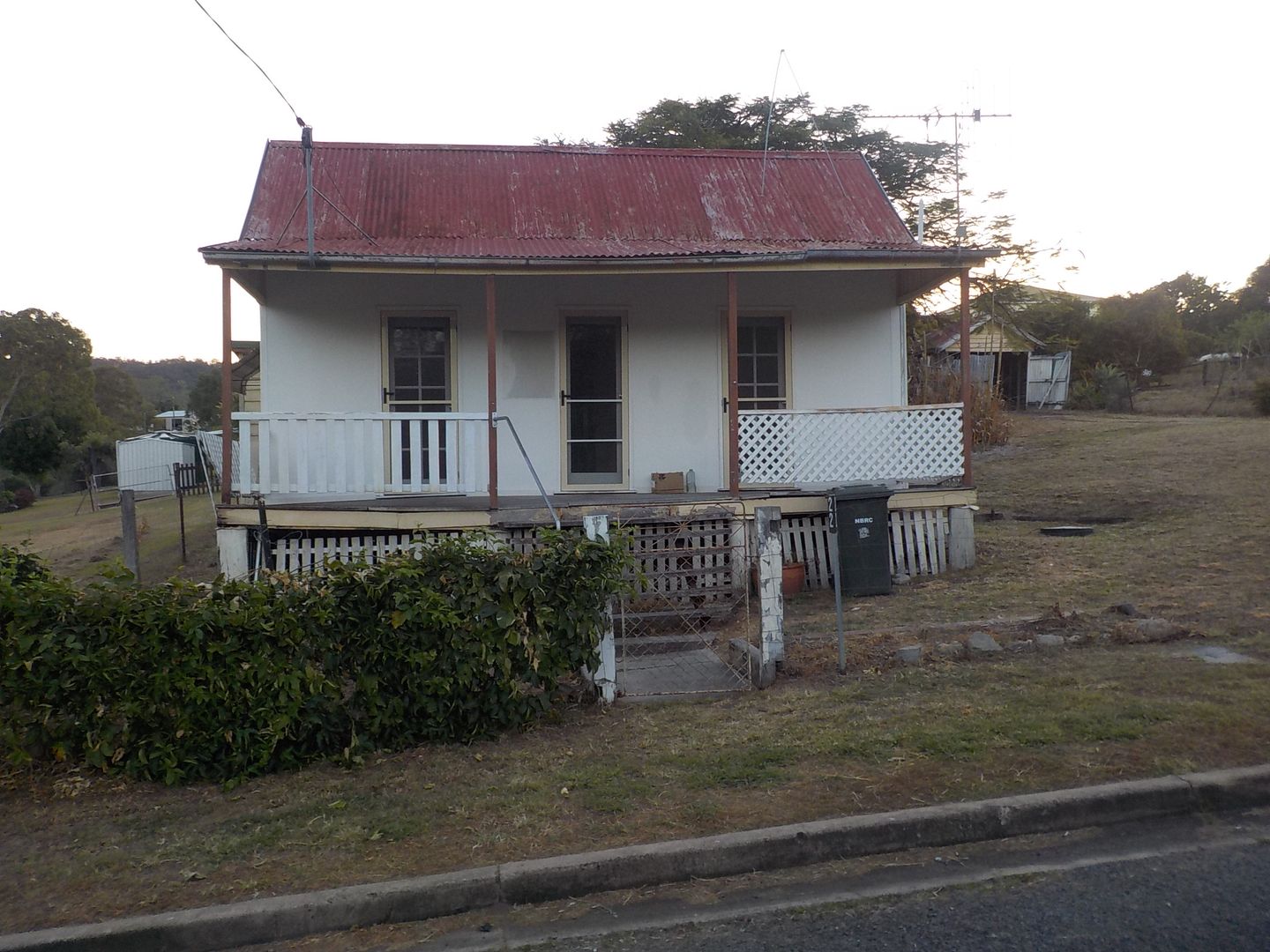 3 bedrooms House in  MOUNT PERRY QLD, 4671