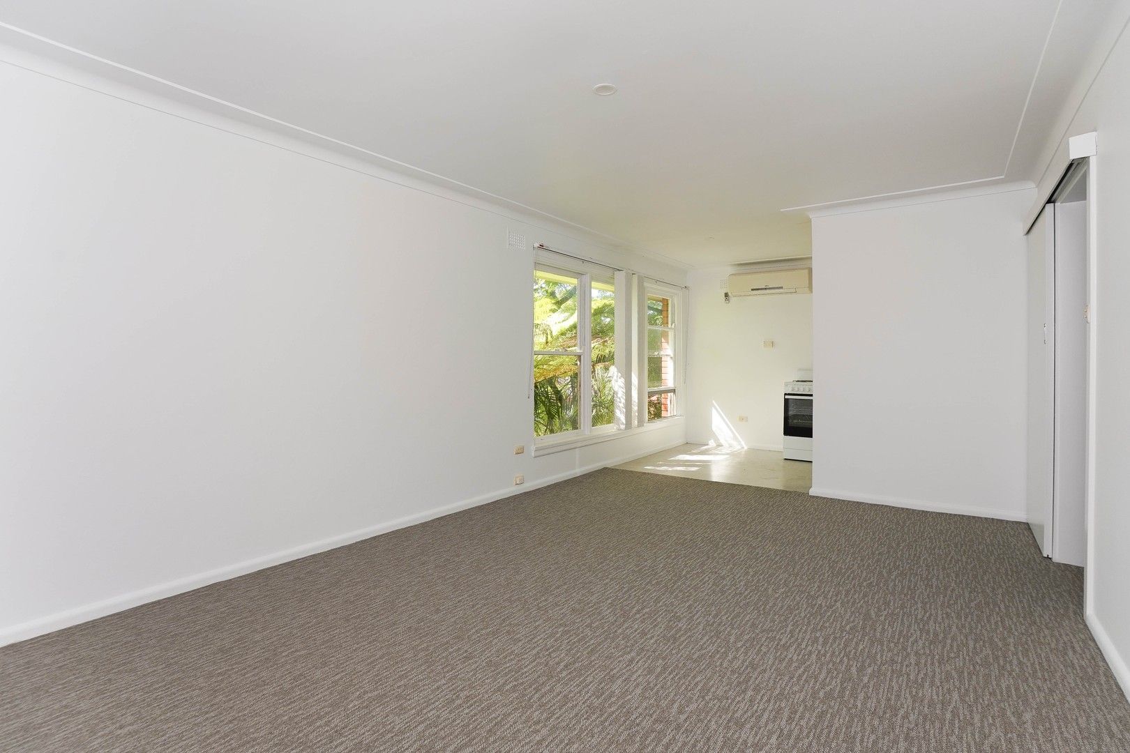 2 bedrooms Apartment / Unit / Flat in 5/33 Park Street NARRABEEN NSW, 2101