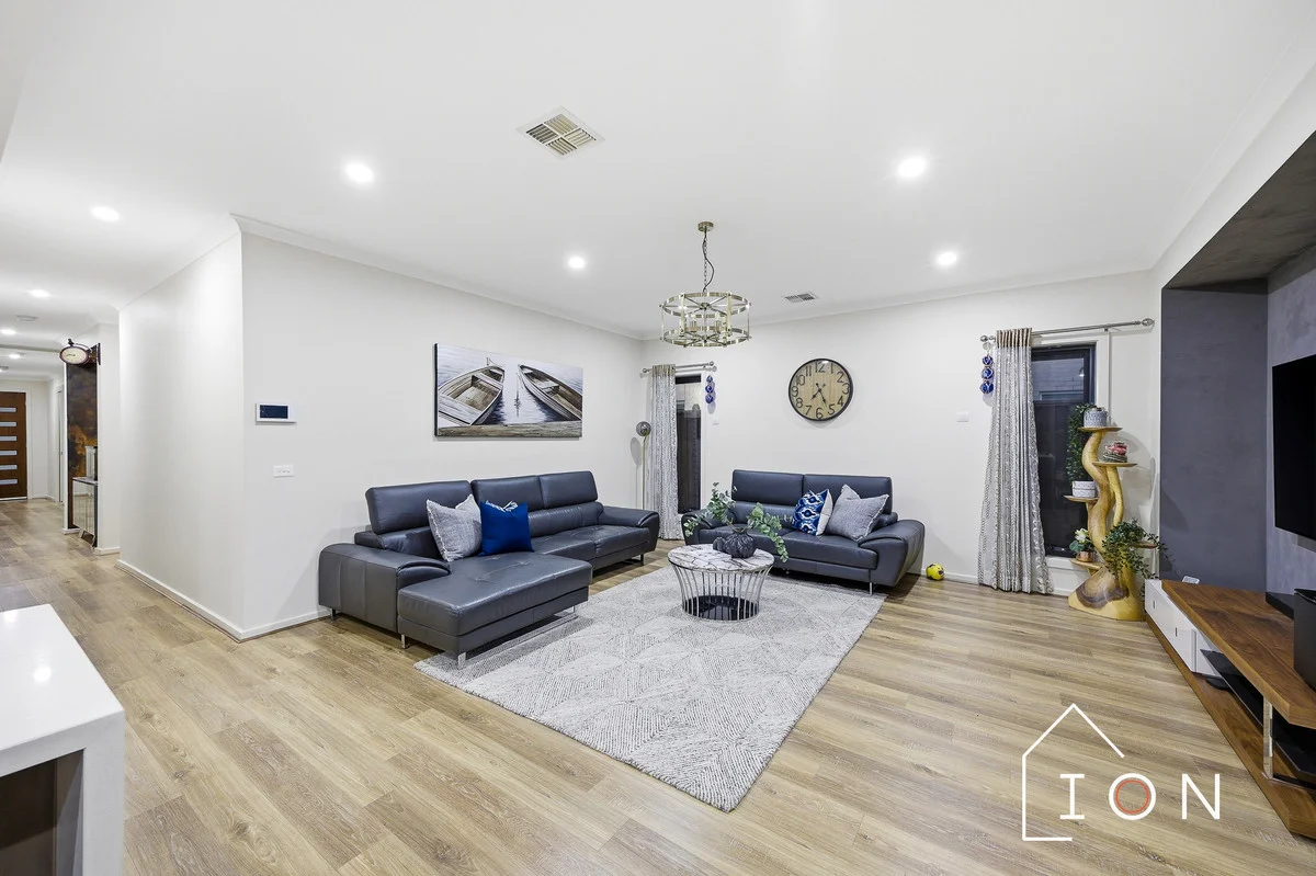 Additional image 14 of 8 Bluebank Avenue, Clyde North VIC 3978