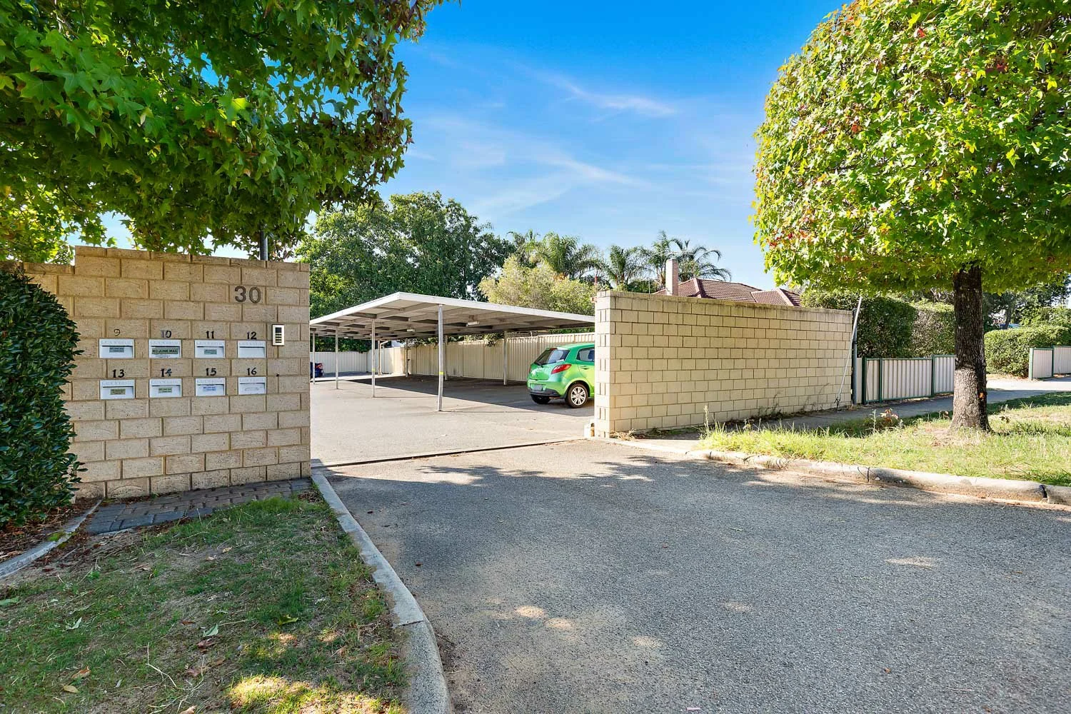 16/30 Kenton Way, Calista WA 6167