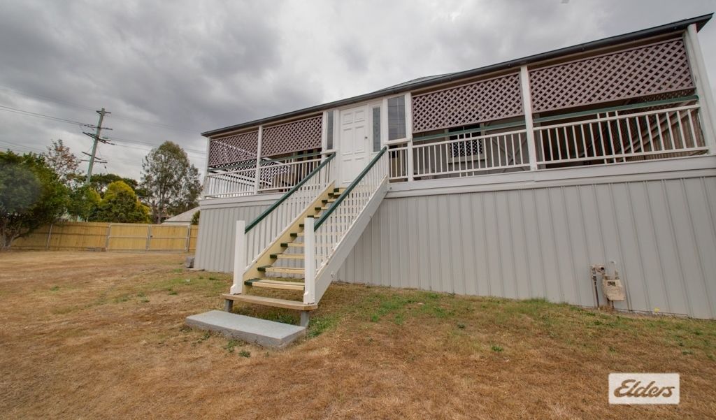 3 bedrooms House in 37 Pine Mountain Road NORTH IPSWICH QLD, 4305