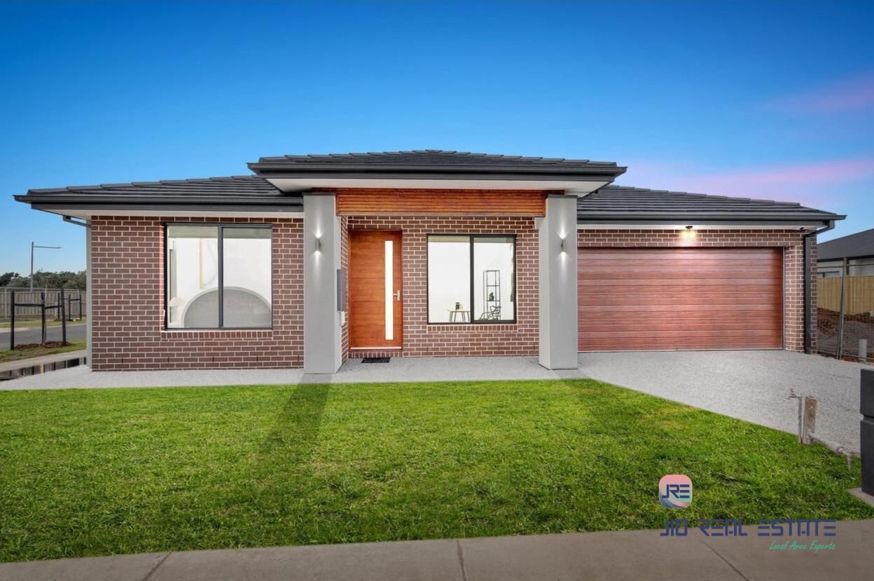 4 bedrooms House in 20 Barnmead Street DEANSIDE VIC, 3336