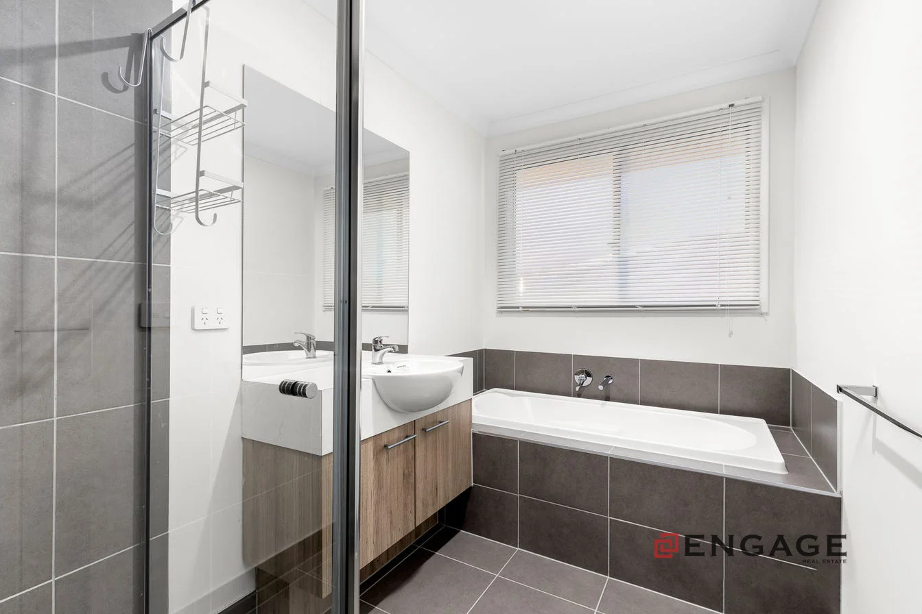 Additional image 15 of 34 Surround Drive, Mambourin VIC 3024