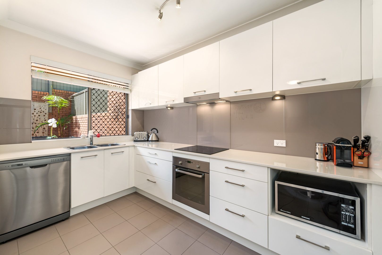 3/5-7 River Road, Wollstonecraft NSW 2065, Image 2