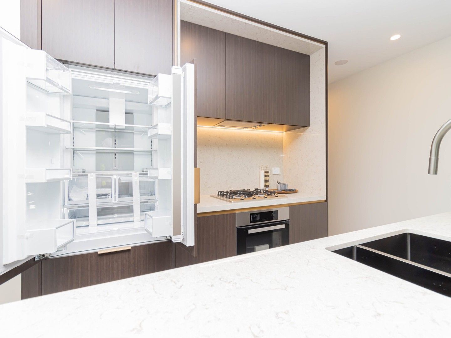 2 bedrooms Apartment / Unit / Flat in Level 24/88 Christie Street ST LEONARDS NSW, 2065