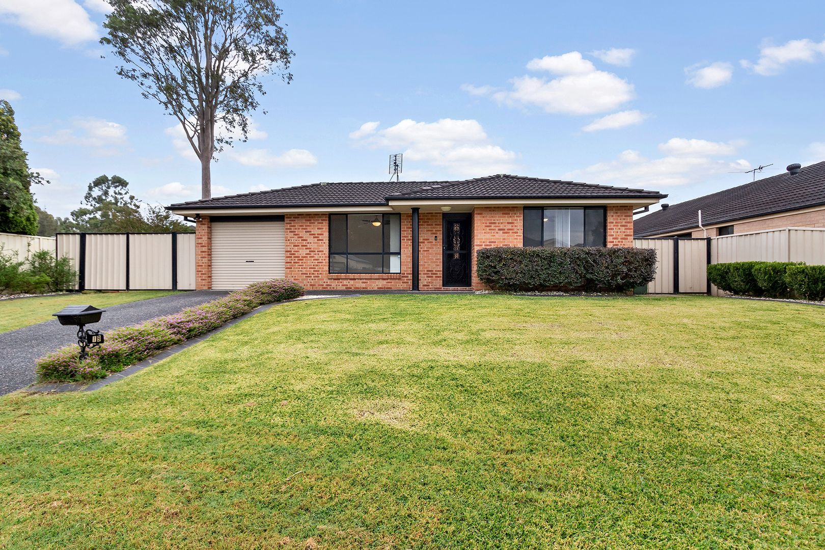 19 Drysdale Crescent, Metford NSW 2323