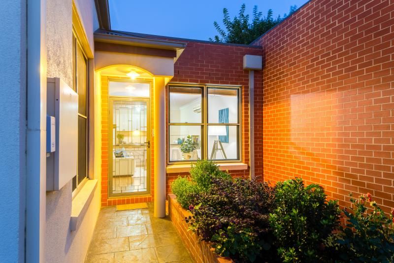 18 Sun Place, Albury NSW 2640, Image 1