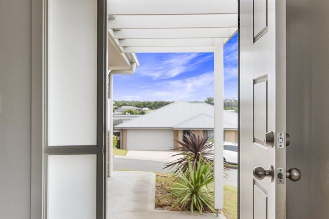 Picture of 19 & 19A Booyong Avenue, ULLADULLA NSW 2539