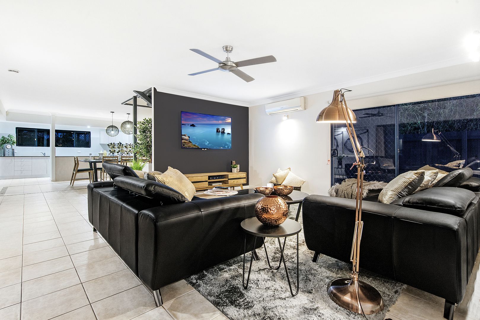 1 Cleland Crescent, Broadbeach Waters QLD 4218, Image 2