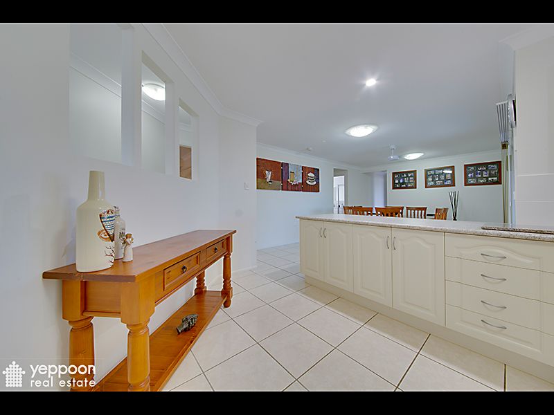 17 Driftwood Drive, Rosslyn QLD 4703, Image 2